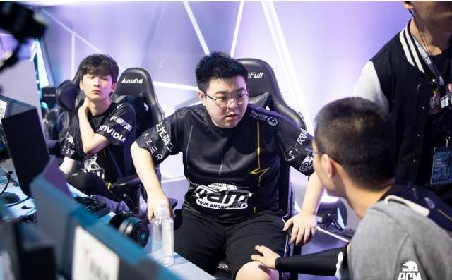 足球明星鲁 足球明星鲁