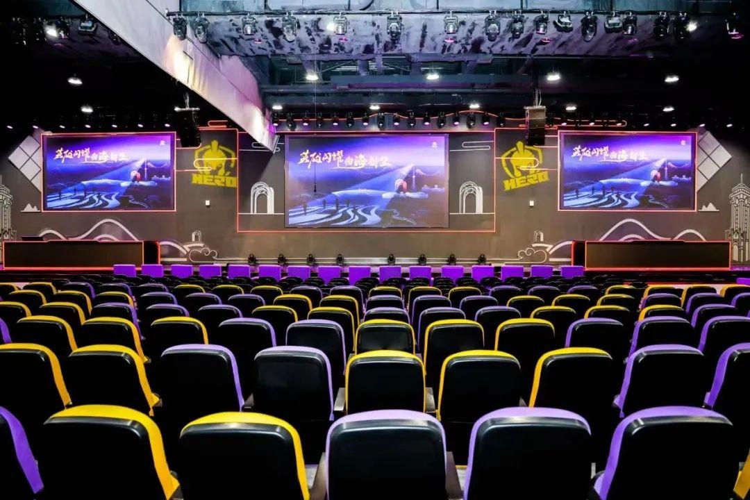 与樊振东在 与樊振东在