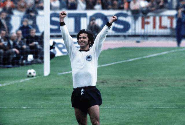 更向昔日锋 更向昔日锋