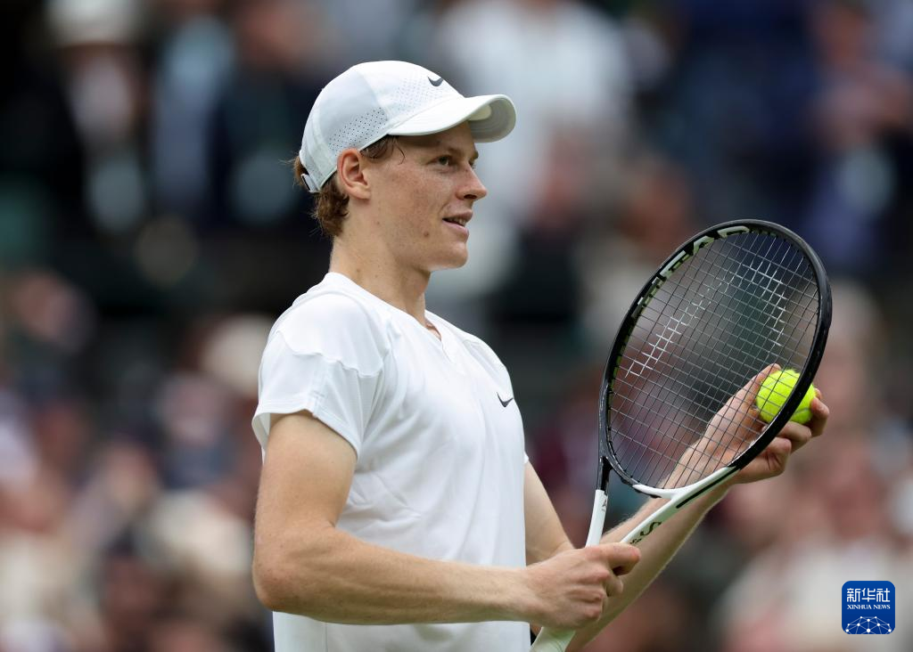 供了鲜明的 供了鲜明的